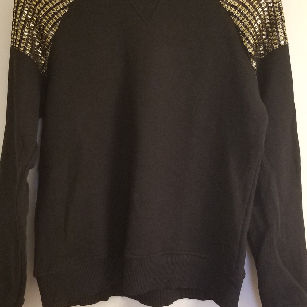 Forever 21  black swew/gold shoulder weave detail